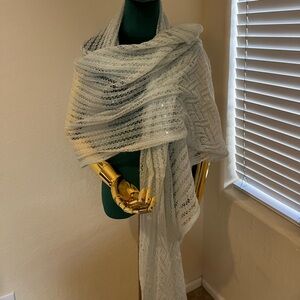 Like New Banana Republic Sequin Sea-foam green/ Ocean Mist Wrap  OS
